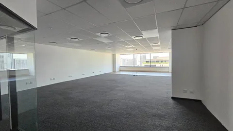 Menlyn Central, 125 Dallas Avenue Menlyn